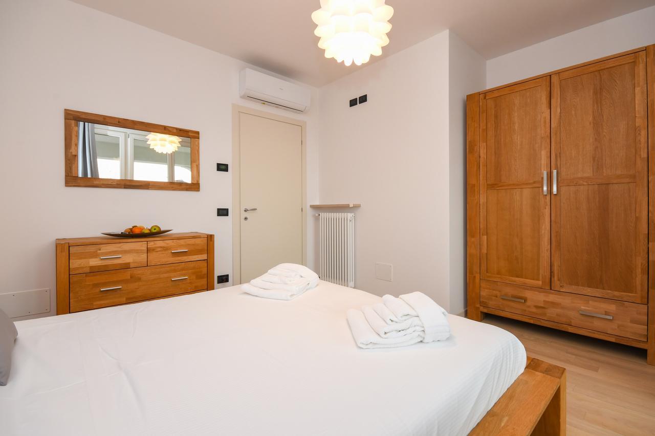 Aurora Home Σιρμιόνε Εξωτερικό φωτογραφία
